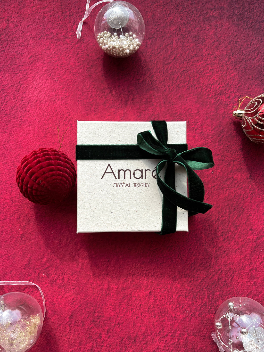 KAIA Latte Onyx Crystal Gift Box