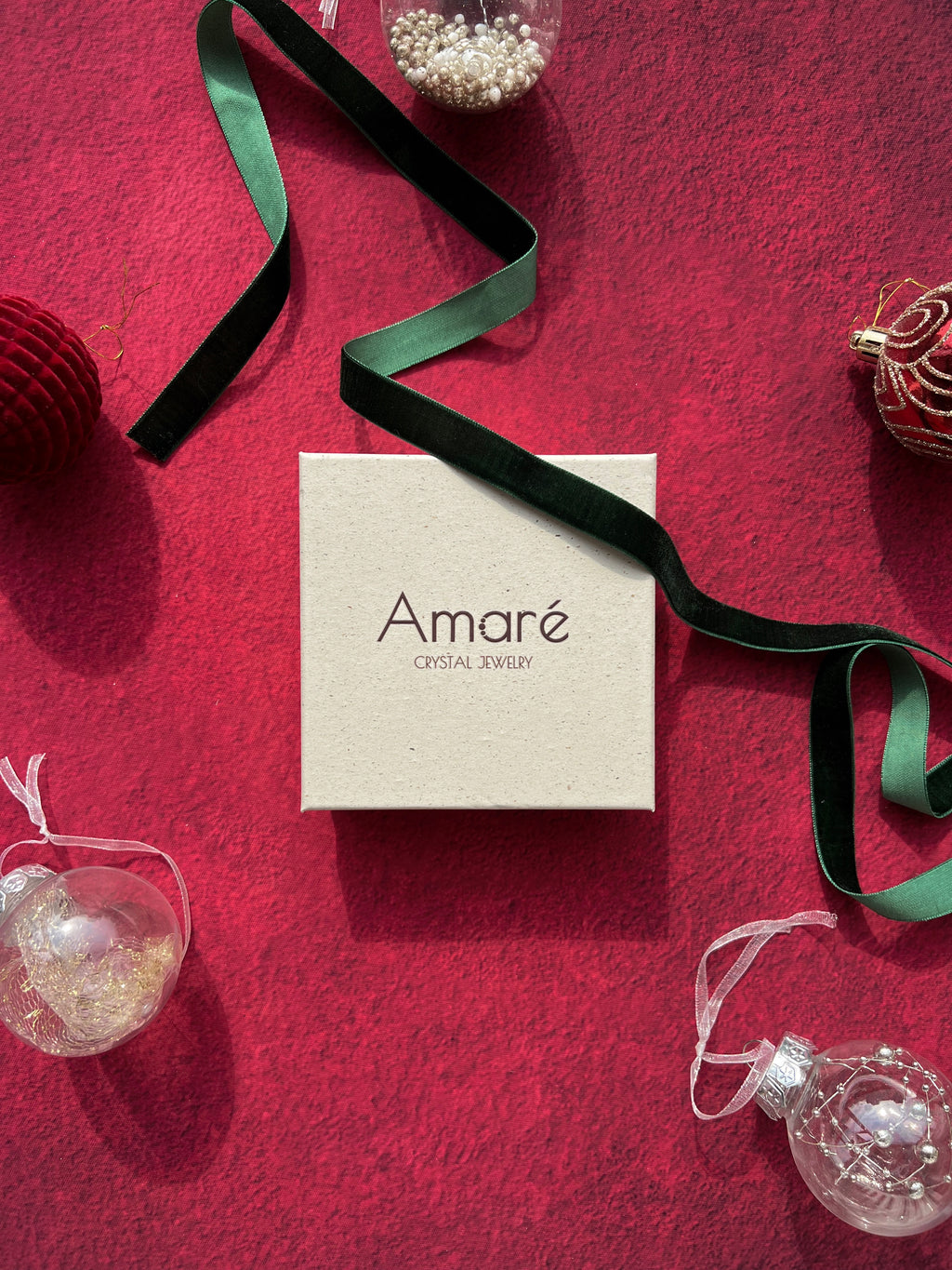 KAIA Latte Onyx Crystal Gift Box