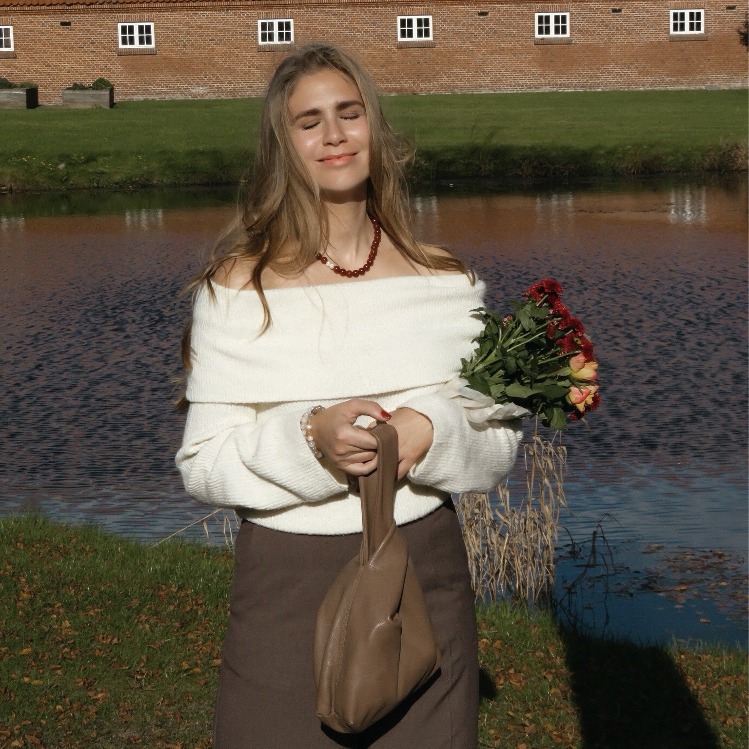 luz Red Agate Necklace