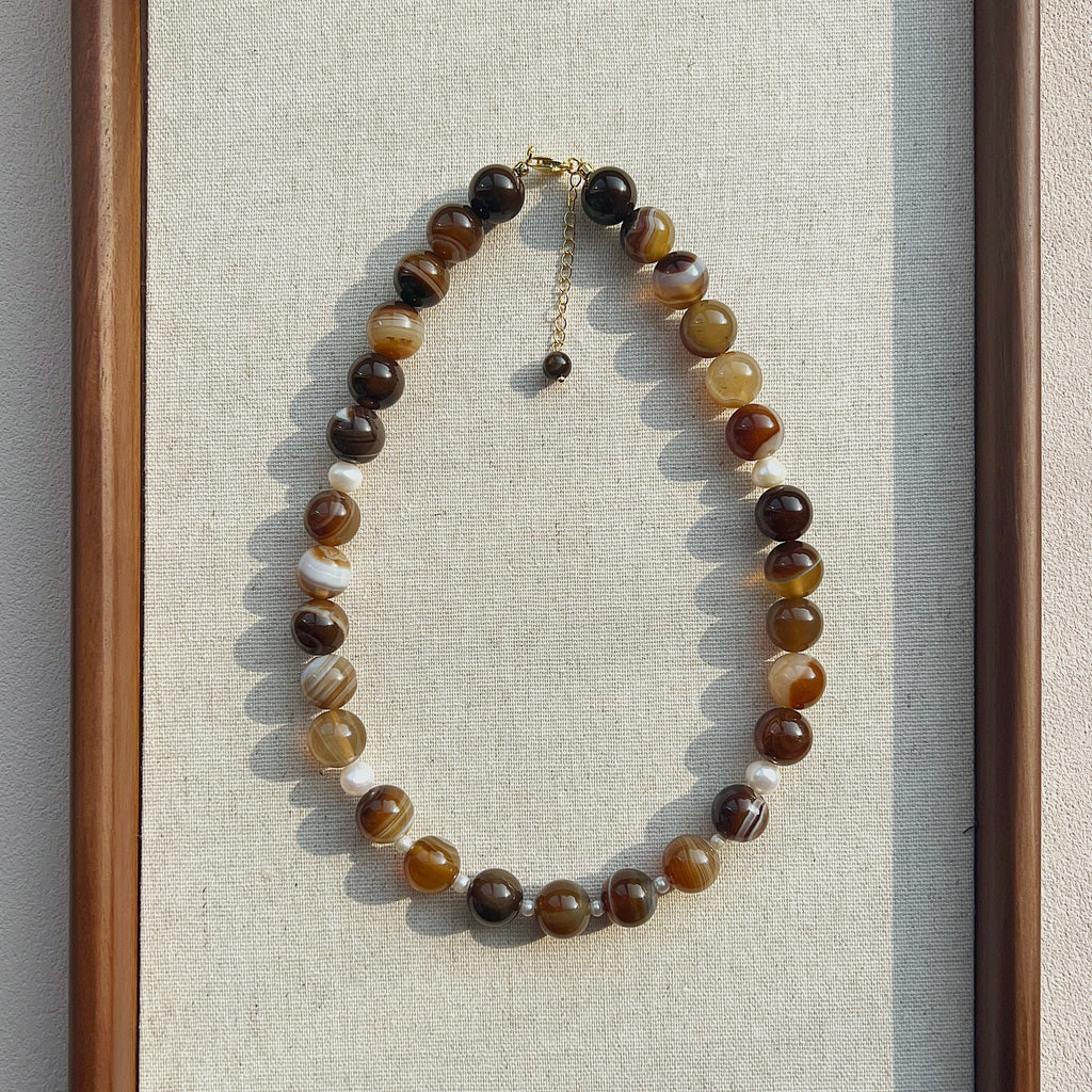 latte onyx necklace 