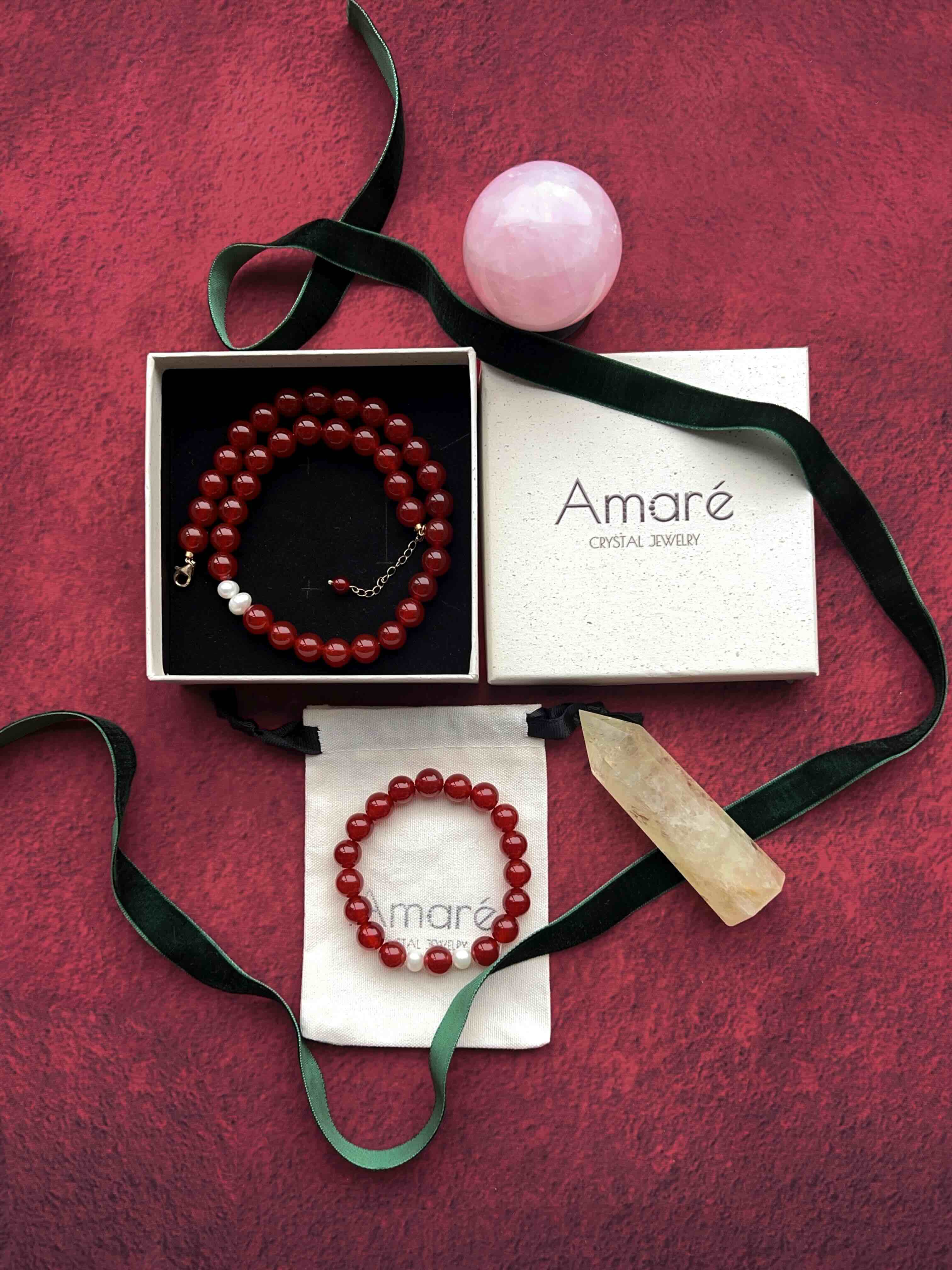 LUZ Red Agate Crystal Gift Box